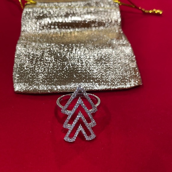 Silver ring - Picture 2 of 3